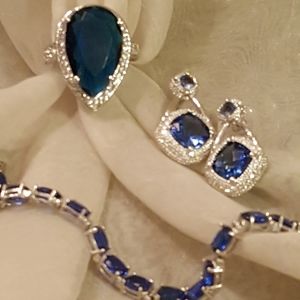 .925 silver 3 pc blue Sapphire cz set